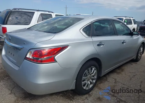2015 Nissan Altima 2.5 S из США, поврежденный, VIN 1N4AL3AP1FC466297